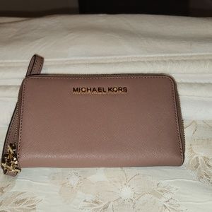 Michael kors wallet